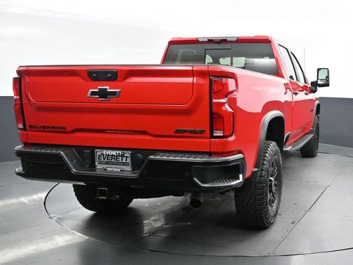 2024 Chevrolet Silverado 2500 4WD Crew Cab Standard Bed ZR2