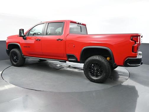 2024 Chevrolet Silverado 2500 4WD Crew Cab Standard Bed ZR2