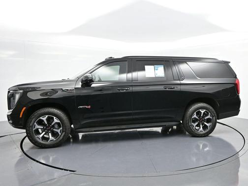 2025 GMC Yukon XL 4WD AT4