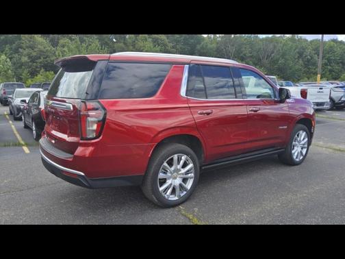 2022 Chevrolet Tahoe 4WD High Country