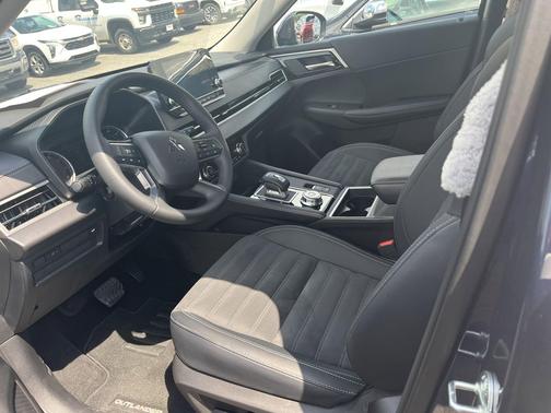 2024 Mitsubishi Outlander SE 2.5 S-AWC