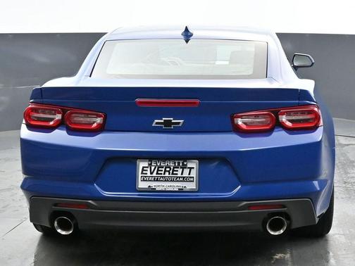 2021 Chevrolet Camaro RWD Coupe LT1