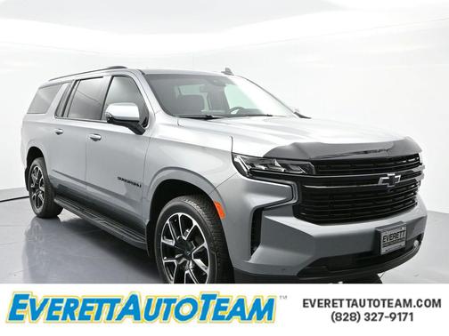 2023 Chevrolet Suburban RST