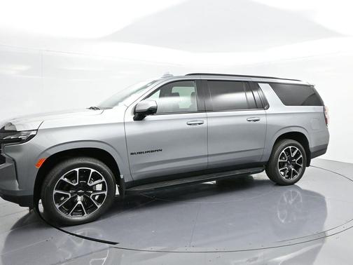 2023 Chevrolet Suburban RST