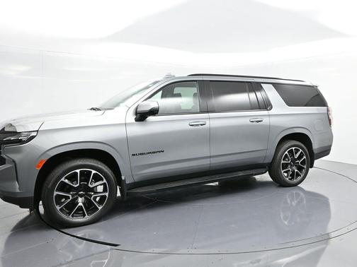 2023 Chevrolet Suburban RST
