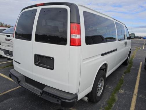 2025 Chevrolet Express 3500 RWD 3500 Extended Wheelbase LT