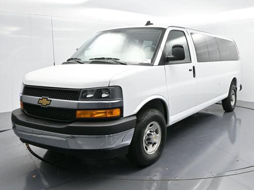 2025 Chevrolet Express 3500 RWD 3500 Extended Wheelbase LT