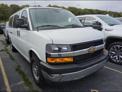2025 Chevrolet Express 3500 RWD 3500 Extended Wheelbase LT