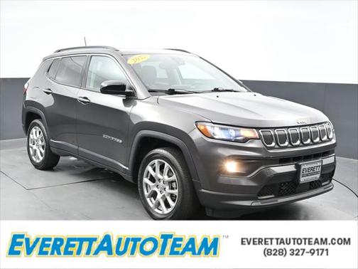 2022 Jeep Compass Latitude Lux