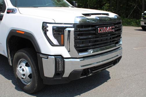 2025 GMC Sierra 3500 Base