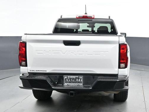 2024 Chevrolet Colorado WT