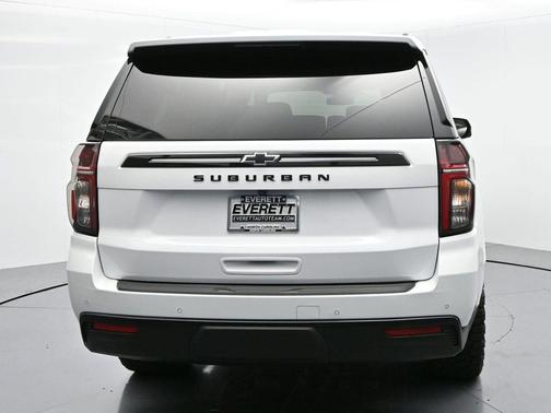 2024 Chevrolet Suburban 4WD Z71