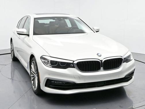 2018 BMW 530 530i