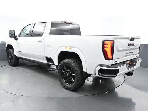 2025 GMC Sierra 2500 AT4