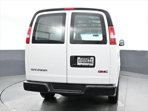 2022 GMC Savana 2500 Work Van