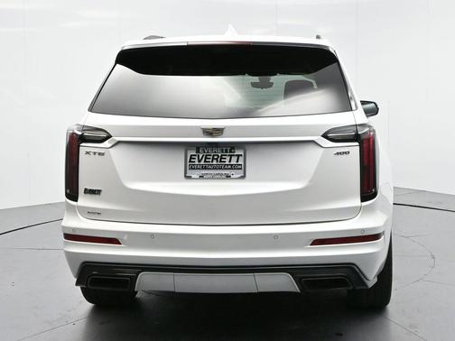 Crystal White Tricoat 2021 Cadillac XT6 Sport AWD