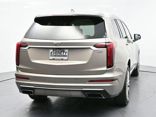 2022 Cadillac XT6 Premium Luxury FWD