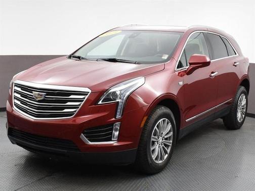 Photo 3 of 32 of 2019 Cadillac XT5 Luxury