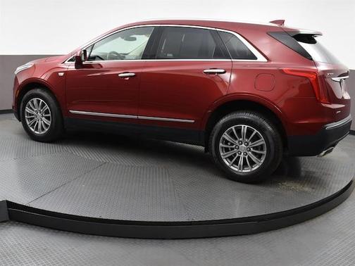 Photo 5 of 32 of 2019 Cadillac XT5 Luxury