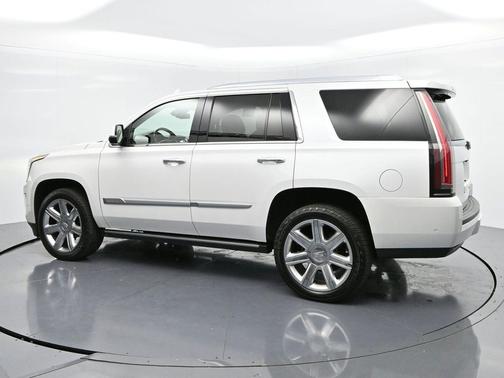 2017 Cadillac Escalade Premium Luxury