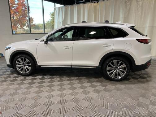 2023 Mazda CX-9 Signature
