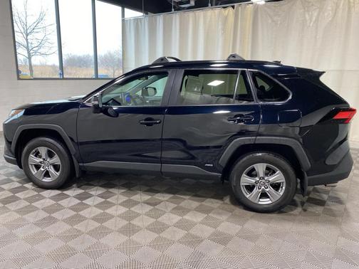 2023 Toyota RAV4 Hybrid XLE