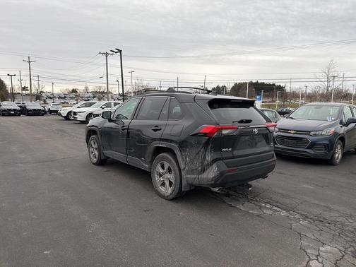 2023 Toyota RAV4 Hybrid XLE