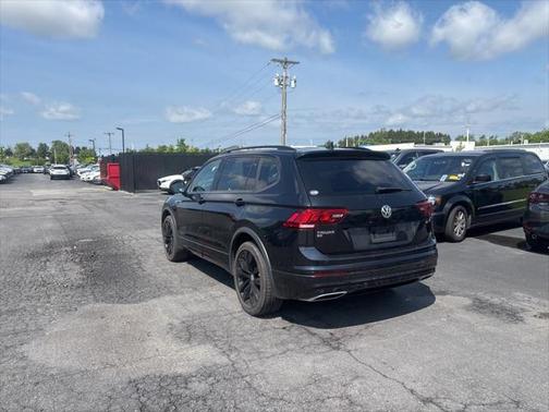 2021 Volkswagen Tiguan 2.0T SE R-Line Black 4MOTION
