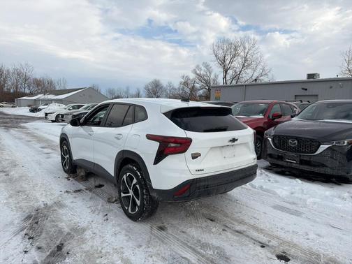2025 Chevrolet Trax FWD 1RS