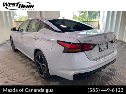 2023 Nissan Altima SR Intelligent AWD