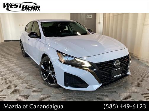 2023 Nissan Altima SR Intelligent AWD
