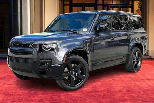 2025 Land Rover Defender 130 P400 X-Dynamic SE