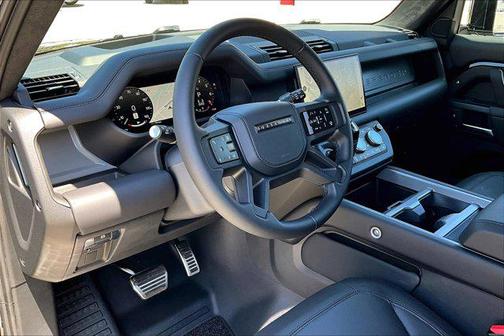 2025 Land Rover Defender 130 P400 X