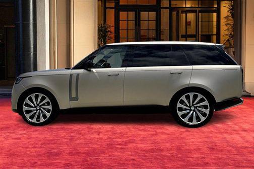 2025 Land Rover Range Rover P530 SE 7 Seat