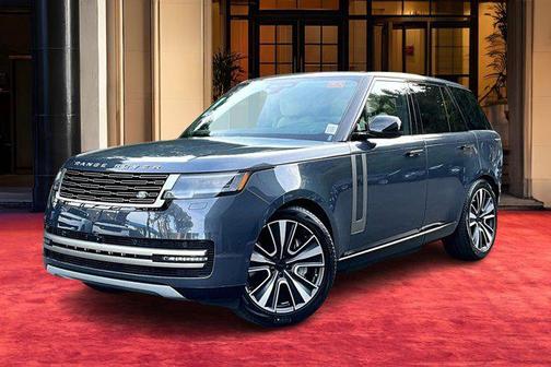 2026 Land Rover Range Rover P550e SE