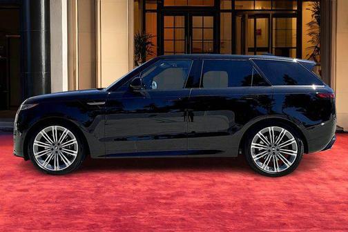 2025 Land Rover Range Rover Sport SE