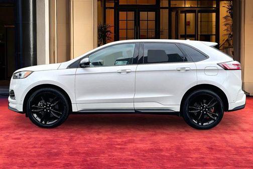 White Platinum Metallic Tri-Coat 2019 Ford Edge ST