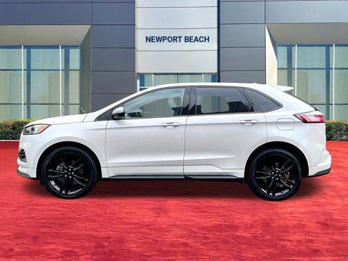 White Platinum Metallic Tri-Coat 2019 Ford Edge ST