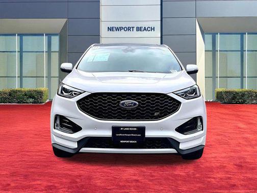 White Platinum Metallic Tri-Coat 2019 Ford Edge ST