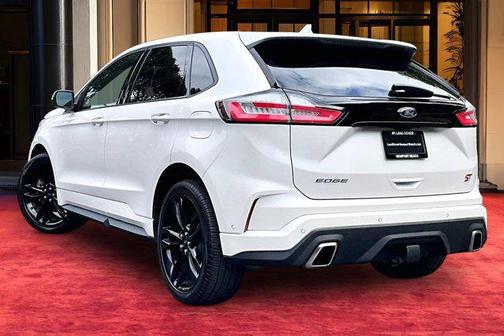 White Platinum Metallic Tri-Coat 2019 Ford Edge ST