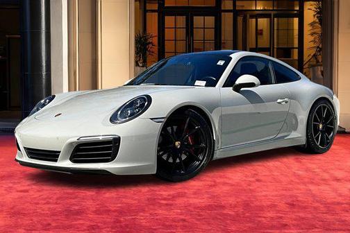 2019 Porsche 911 Carrera