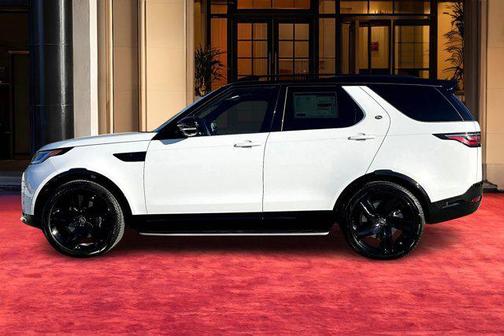 2025 Land Rover Discovery P360 Dynamic SE