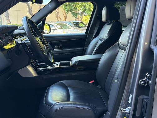 Eiger Grey Metallic 2023 Land Rover Range Rover P530 SE
