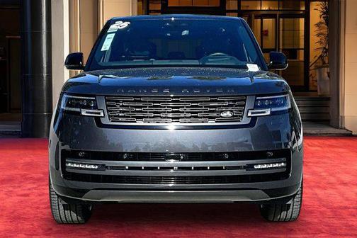 2025 Land Rover Range Rover P550e Autobiography