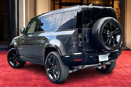 2026 Land Rover Defender P400 X