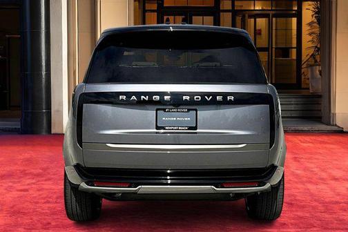 2025 Land Rover Range Rover P400 SE 7 Seat