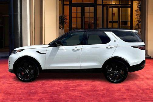 2025 Land Rover Discovery P300 Dynamic SE