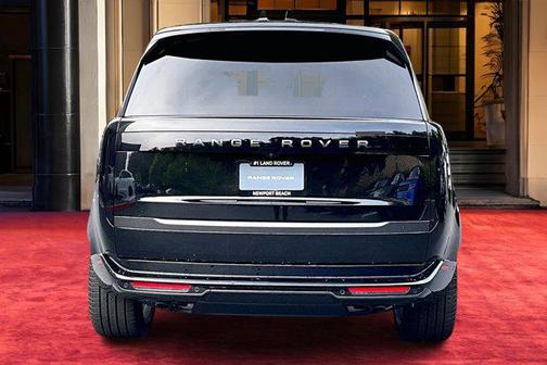 2025 Land Rover Range Rover P530 SE
