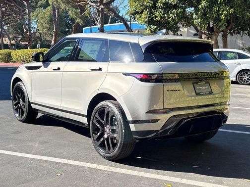 Seoul Pearl Silver Metallic 2026 Land Rover Range Rover Evoque Dynamic SE