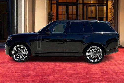 2025 Land Rover Range Rover P400 SE